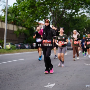 Runner Photo 3932946
