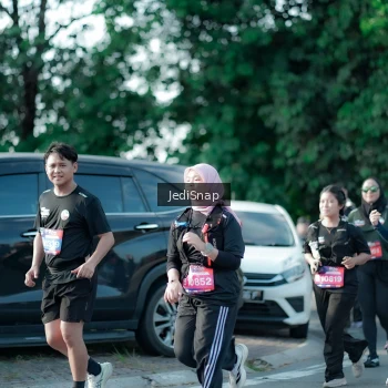 Runner Photo 3932973