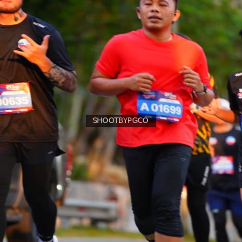 Runner Photo 3933001