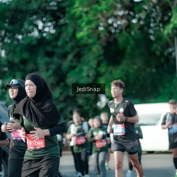 Runner Photo 3933020