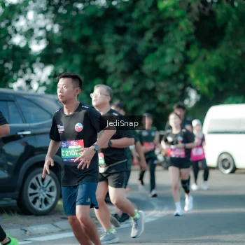 Runner Photo 3933089