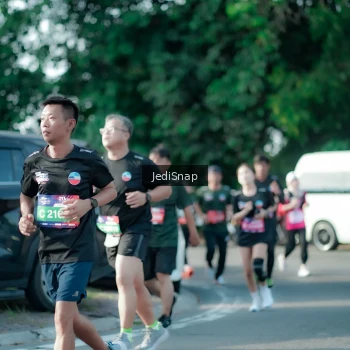 Runner Photo 3933090