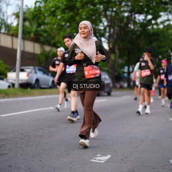 Runner Photo 3933112