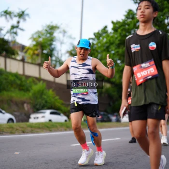 Runner Photo 3933113