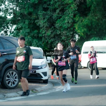Runner Photo 3933115