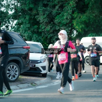 Runner Photo 3933203