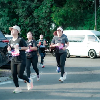 Runner Photo 3933305