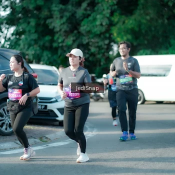 Runner Photo 3933312