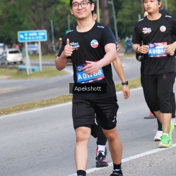 Runner Photo 3933346