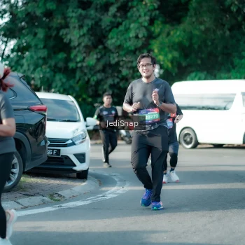 Runner Photo 3933354