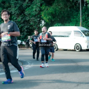 Runner Photo 3933361