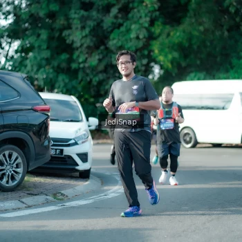 Runner Photo 3933364