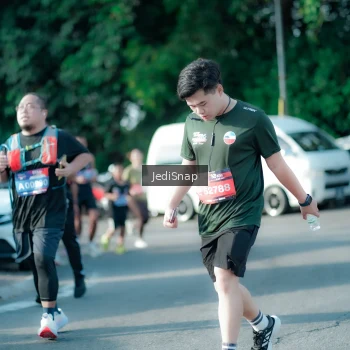 Runner Photo 3933411