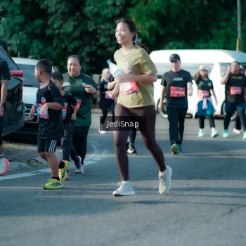 Runner Photo 3933441