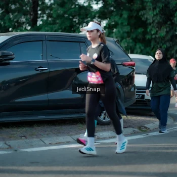 Runner Photo 3933515