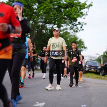 Runner Photo 3933654