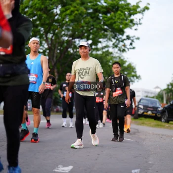 Runner Photo 3933697