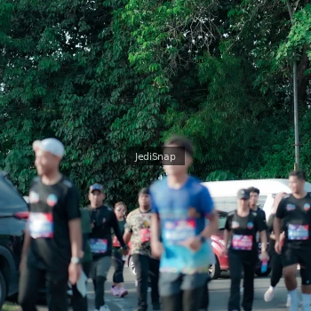 Runner Photo 3933771
