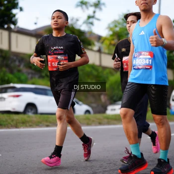 Runner Photo 3933785