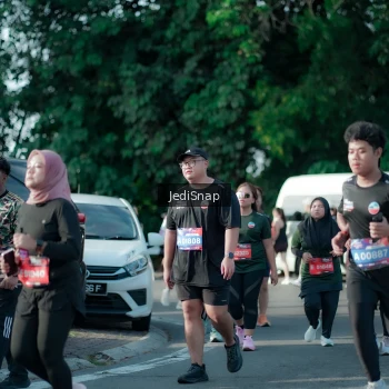 Runner Photo 3933817