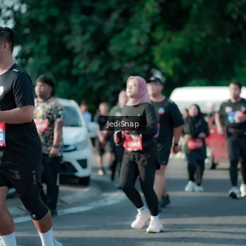 Runner Photo 3933834