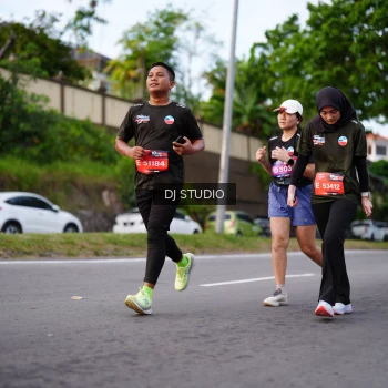 Runner Photo 3933885