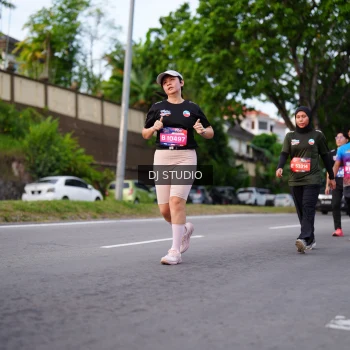 Runner Photo 3933976