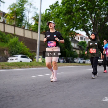 Runner Photo 3933994