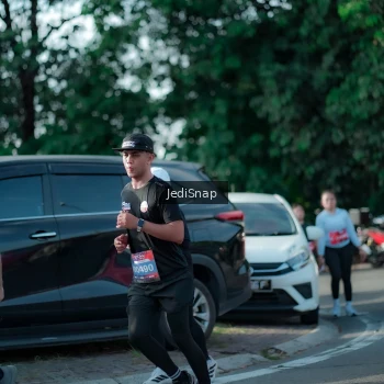 Runner Photo 3933999