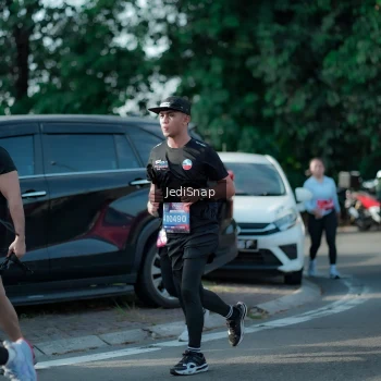 Runner Photo 3934005