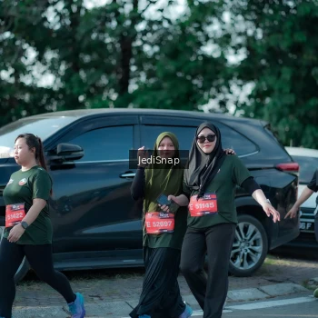 Runner Photo 3934043