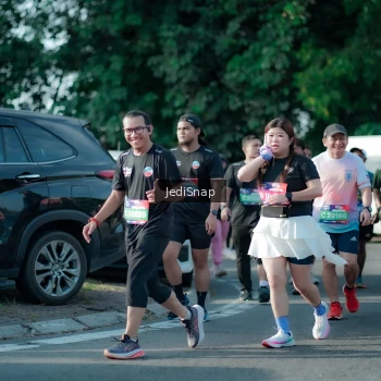 Runner Photo 3934156