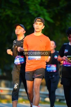 Runner Photo 3934165