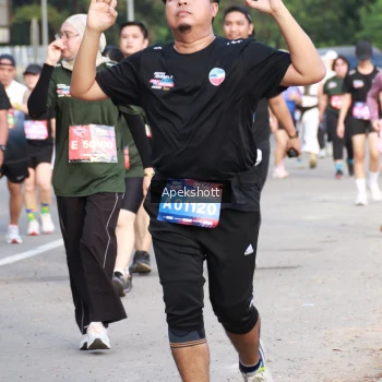 Runner Photo 3934302