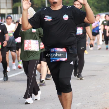 Runner Photo 3934312