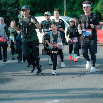 Runner Photo 3934315