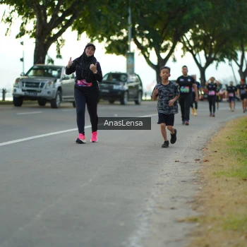 Runner Photo 3934319