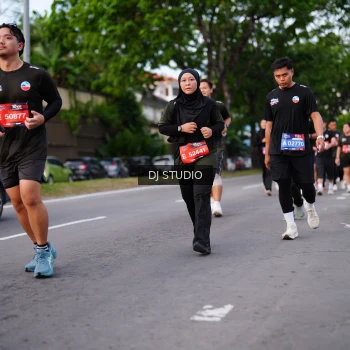 Runner Photo 3934354