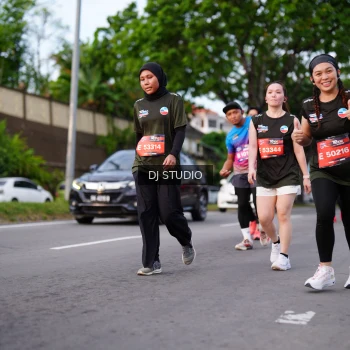Runner Photo 3934375