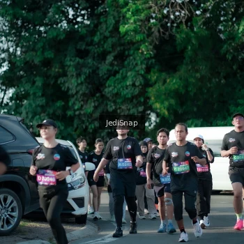 Runner Photo 3934380
