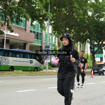 Runner Photo 3934388