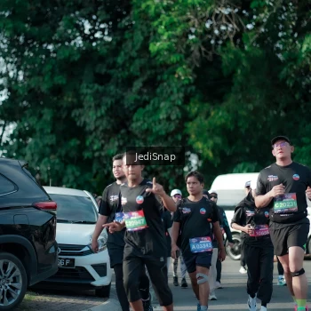 Runner Photo 3934453