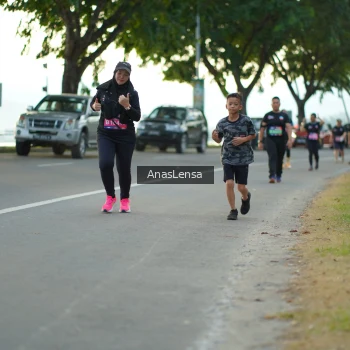 Runner Photo 3934461