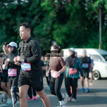 Runner Photo 3934532