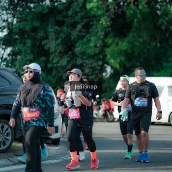 Runner Photo 3934565