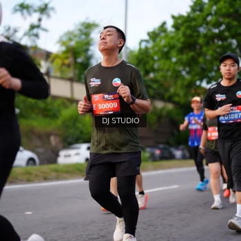 Runner Photo 3934583