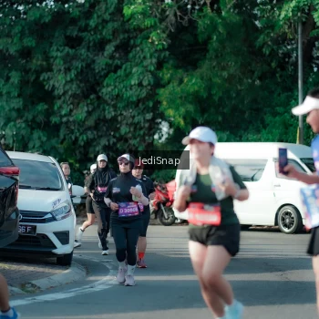 Runner Photo 3934631