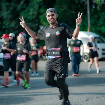 Runner Photo 3934664