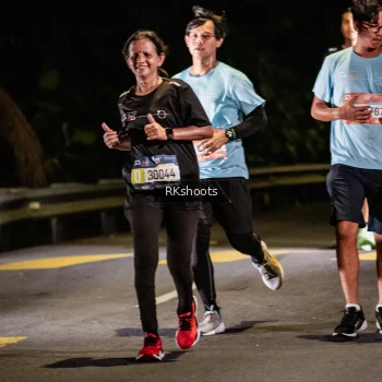 Runner Photo 3934665