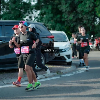 Runner Photo 3934684